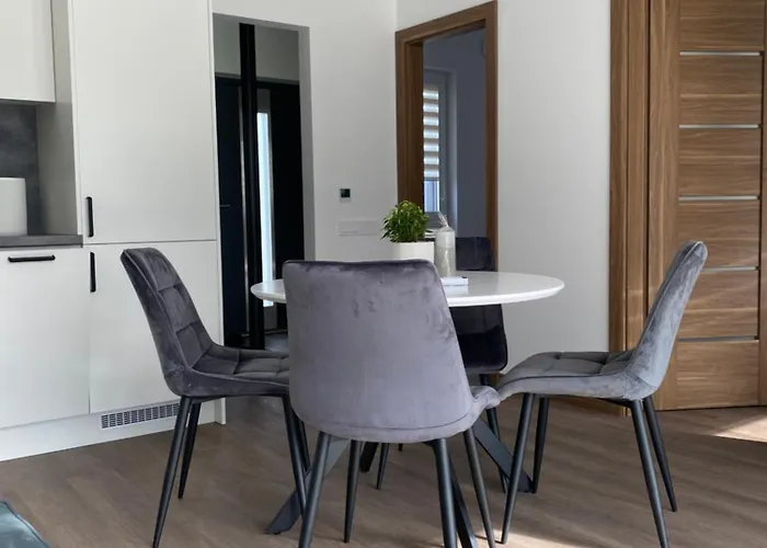 Apartment Namelis Prie Juros Su Privaciu Kiemeliu *